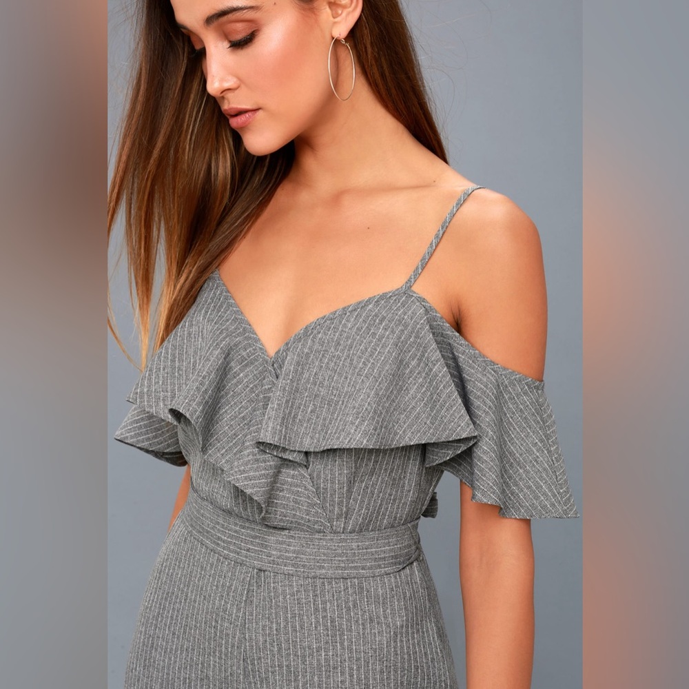 Lulus jumpsuit - Picture 3 of 4